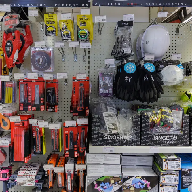 Outillage quincaillerie et EPI